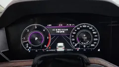 2023 Volkswagen Touareg 3.0 TDI Prestige, белый — фото 8