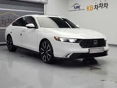 2023 Honda Accord 2.0 Hybrid Touring, белый — фото 4