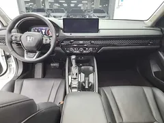 2023 Honda Accord 2.0 Hybrid Touring, белый — фото 14