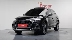 2021 Audi Q5 45 TFSI Quattro Premium, чёрный — фото 1