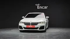 2022 BMW 5-Series 520i M Sport — фото 3