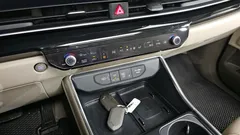 2024 Kia Canival Diesel 9-Seater Signature, белый — фото 17