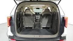 2024 Kia Canival Diesel 9-Seater Signature, белый — фото 20