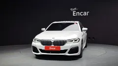 2023 BMW 5-Series 523d M Sport — фото 3