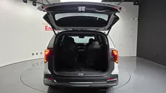 2024 Kia Canival Diesel 9-Seater Signature, белый — фото 20