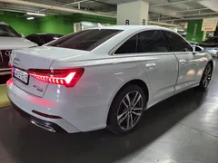 2023 Audi A6 45 TFSI Quattro Premium — фото 5