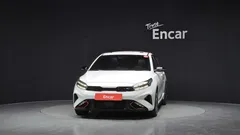 2022 Kia K3 1.6 Turbo GT 5Door, белый — фото 3
