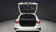 2022 Kia K3 1.6 Turbo GT 5Door, белый — фото 20