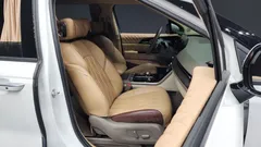 2022 Kia Carnival Diesel 9-Seater Hi-Limousine(Special Vehicle) — фото 11