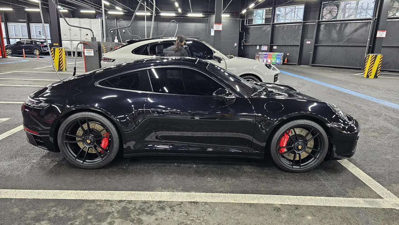 2023 Porsche 911 Carrera GTS