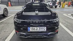 2023 Porsche 911 Carrera GTS, чёрный — фото 2