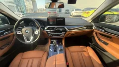 2023 BMW 5-Series 520i Luxury — фото 14