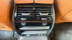 2023 BMW 5-Series 520i Luxury — фото 17