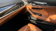 2023 BMW 5-Series 520i Luxury — фото 19