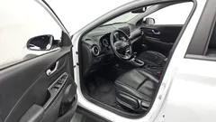 2023 Hyundai Kona Gasoline 1.6 Turbo 2WD, белый — фото 11