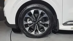 2023 Kia Carnival Diesel 9-Seater Signature — фото 5