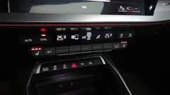 2023 Audi A3 40 TFSI Premium, белый — фото 17