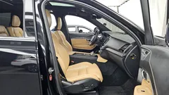 2022 Volvo XC90 B6 Inscription — фото 11