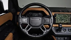 2023 Land Rover Defender 110 P400 X — фото 17