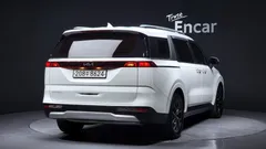 2023 Kia Carnival Diesel 9-Seater Prestige — фото 2
