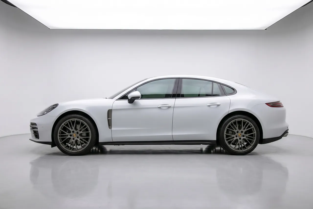 2022 Porsche Panamera 2.9 AWD Platinum Edition