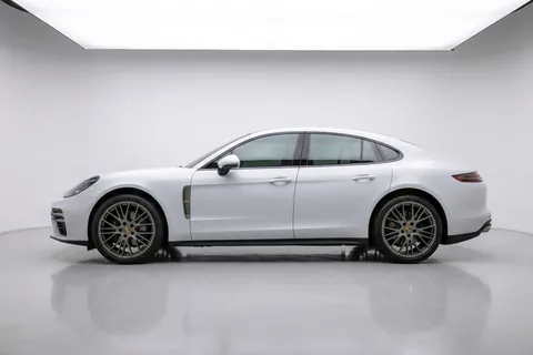 2022 Porsche Panamera 2.9 AWD Platinum Edition
