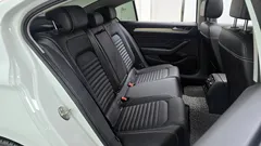 2022 Volkswagen Passat 2.0 TDI Prestige — фото 16