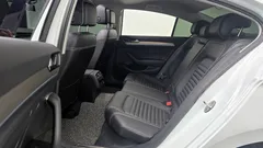 2022 Volkswagen Passat 2.0 TDI Prestige — фото 17