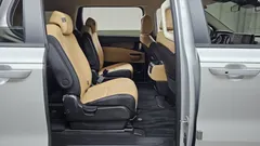 2023 Kia Carnival Diesel 9-Seater Prestige — фото 12