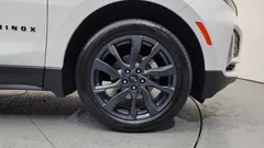 2022 ChevroletGMDaewoo Equinox 2WD RS, белый — фото 5