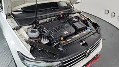 2021 Volkswagen Passat 2.0 TDI Premium, белый — фото 6
