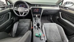 2021 Volkswagen Passat 2.0 TDI Premium, белый — фото 7