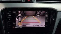 2021 Volkswagen Passat 2.0 TDI Premium, белый — фото 19