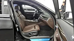 2021 BMW 7-Series 740Li xDrive Design Pure Excellence, чёрный — фото 11