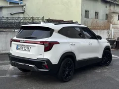 2024 Kia Seltos Gasoline 2.0 4WD, белый — фото 4