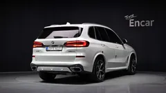 2023 BMW X5 xDrive 30d M Sport, белый — фото 2