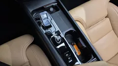 2023 Volvo V60 B5 Ultimate AWD, белый — фото 9