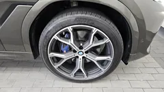 2022 BMW X6 xDrive40i M Sport, 연금색 — фото 5