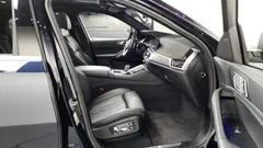 2022 BMW X6 xDrive40i M Sport, чёрный — фото 11