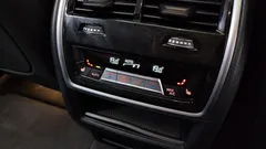 2022 BMW X6 xDrive40i M Sport, чёрный — фото 19