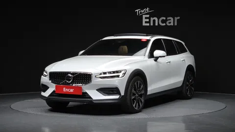 2023 Volvo V60 B5 Ultimate AWD