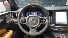 2023 Volvo V60 B5 Ultimate AWD — фото 13