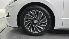 2022 Hyundai Sonata Premium Plus, белый — фото 20