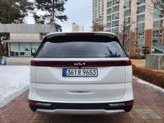 2022 Kia Carnival Diesel 9-Seater Prestige — фото 3