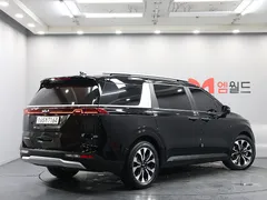 2022 Kia Carnival Diesel 9-Seater Prestige — фото 3