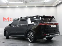 2022 Kia Carnival Diesel 9-Seater Prestige — фото 4