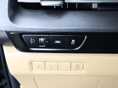 2022 Kia Carnival Diesel 9-Seater Prestige — фото 20
