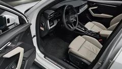 2023 Audi A3 40 TFSI Premium, белый — фото 11
