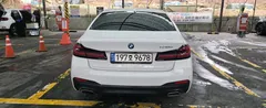 2022 BMW 5-Series 530e M Sport — фото 5