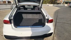 2022 Audi A7 55 TFSI Quattro Premium, белый — фото 14